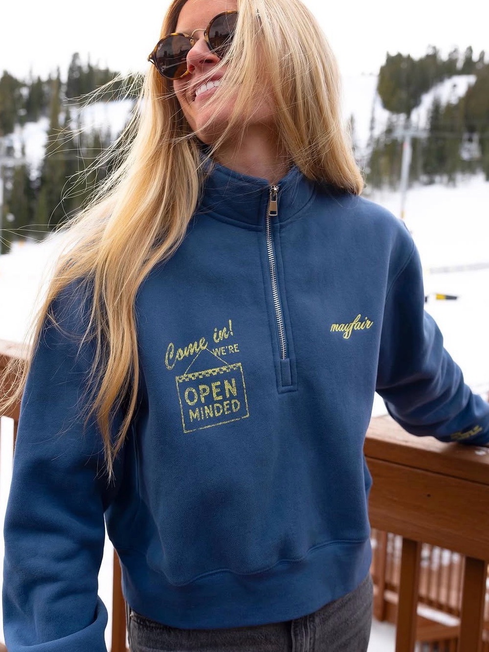The Mayfair Group Open Minded Quarter-Zip Sweatshirt size XS